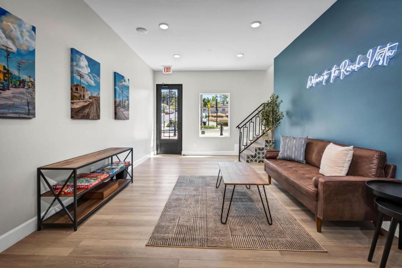 Single Bedroom - Queen Size. Heart Of Downtown Vista Esterno foto