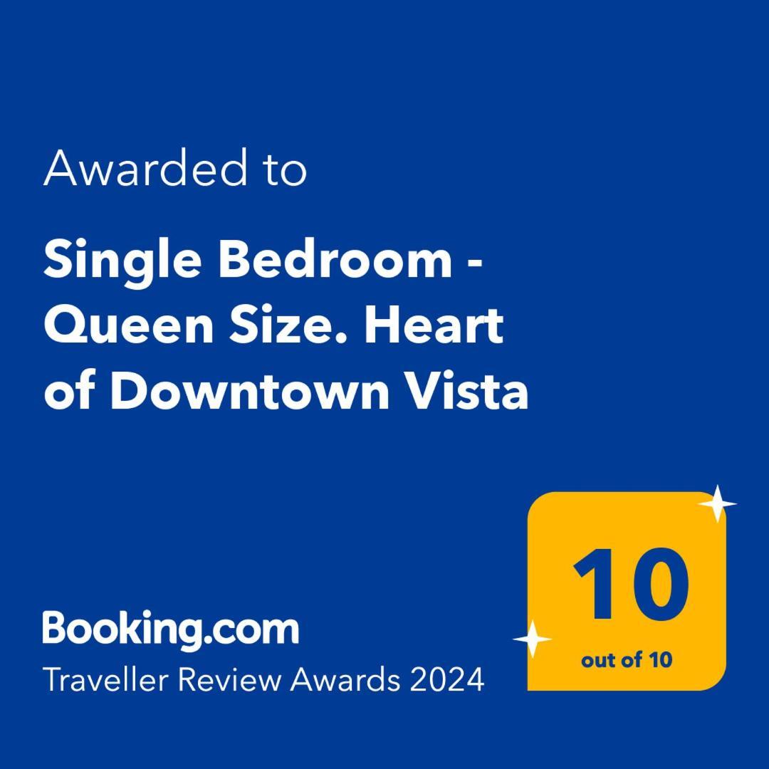 Single Bedroom - Queen Size. Heart Of Downtown Vista Esterno foto